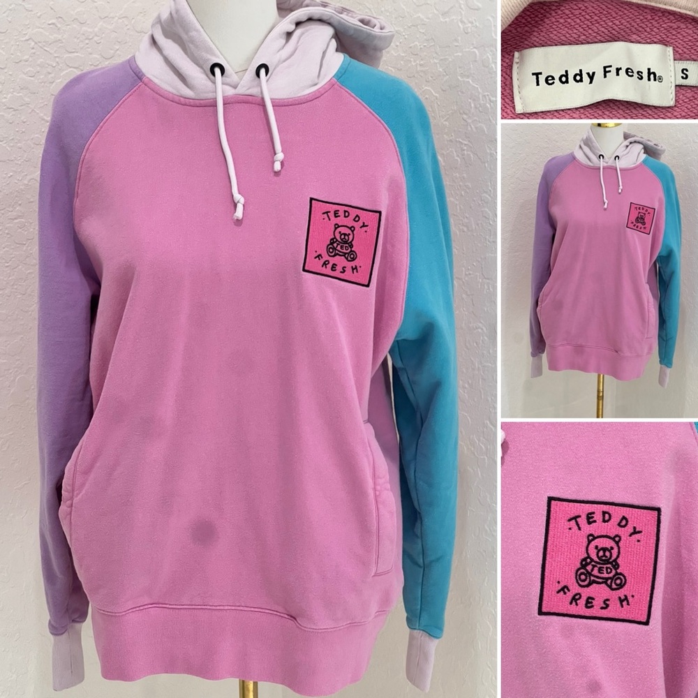 Teddy Fresh Hoodie (men small)